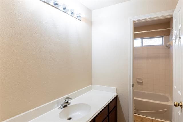 Building Photo - 9208 Longview Dr