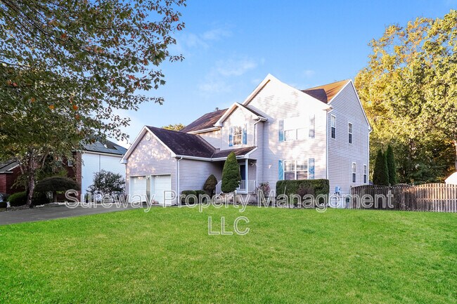 Building Photo - 29 Red Oak Ct