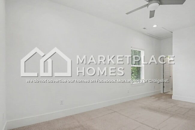 Building Photo - 211 Briar Rd