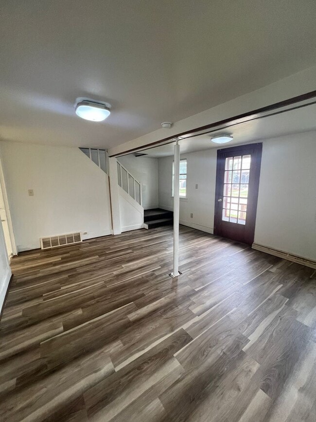 Building Photo - Click the “Apply Now” button or email wapmrentals@gmail.com for a prompt response.
