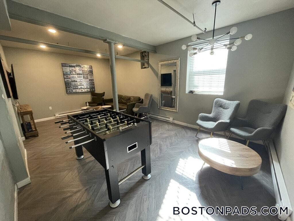 Building Photo - 16-20 Westland Ave.