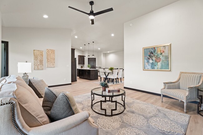 Building Photo - New Townhome For Rent