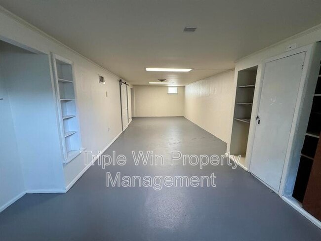 Building Photo - 3155 O Hare Dr