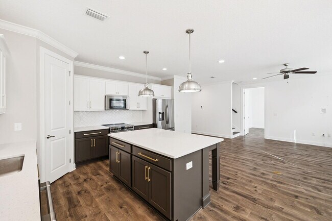 Building Photo - 65 Laurel Oaks Dr