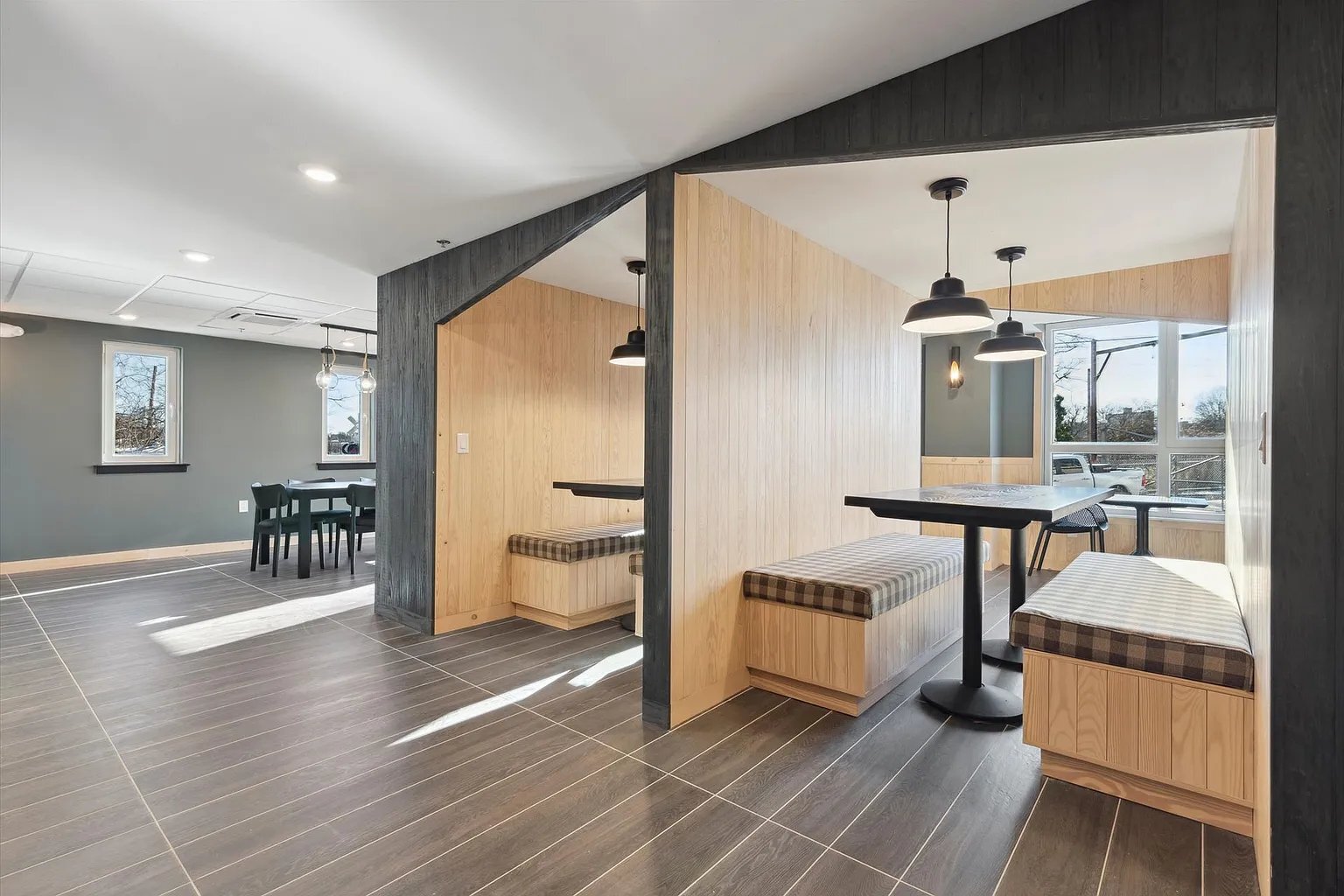 Building Photo - 3449 Scotts Ln