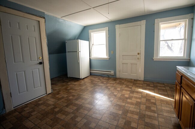 Building Photo - 175 Chestnut Ave