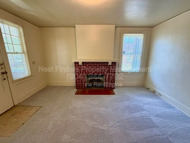 Building Photo - 2309 College St