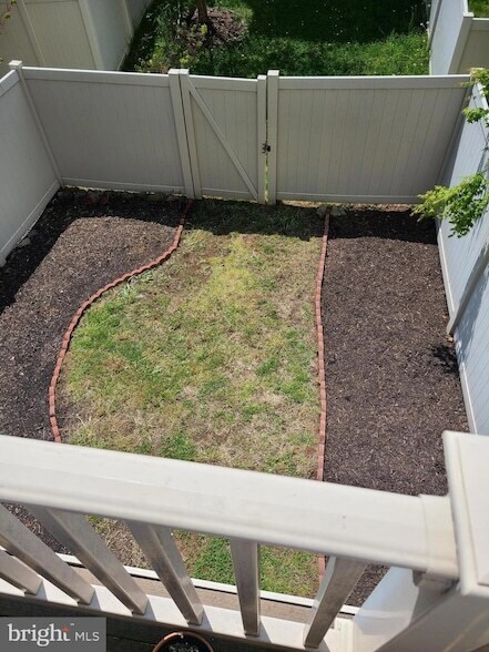 Building Photo - 565 Dandelion Terrace SE