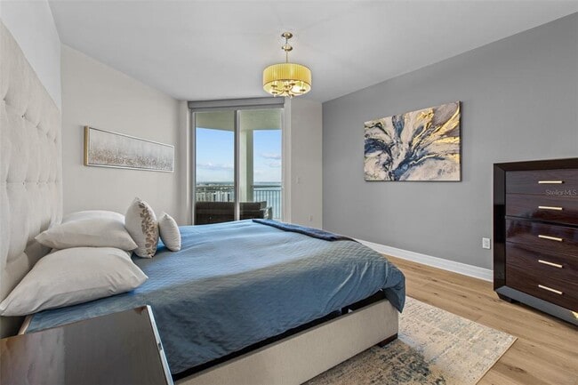 Building Photo - 331 Cleveland St