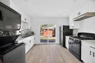 Building Photo - 767 Ball Ave