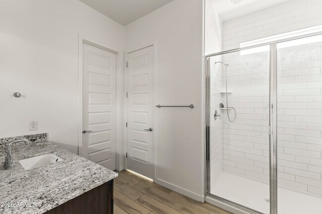 Building Photo - 9342 W Roma Ave