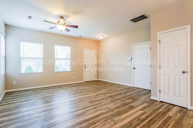 Building Photo - 1640 Extine Ln