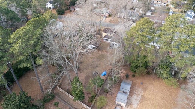 Building Photo - 509 Frank Ln