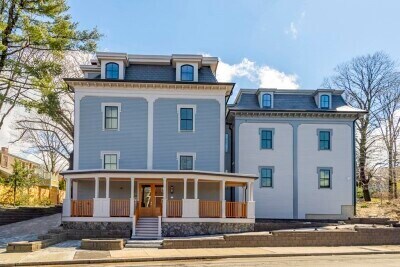 Building Photo - 105 Forest Hills St