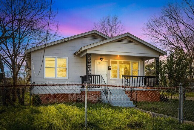 Primary Photo - 1402 Bragg St
