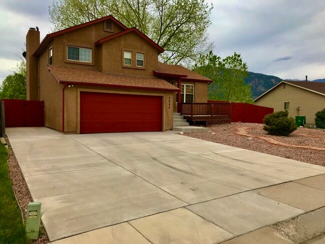 Building Photo - 3934 Red Cedar Dr