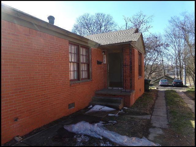 Building Photo - 2320 S Louisiana St