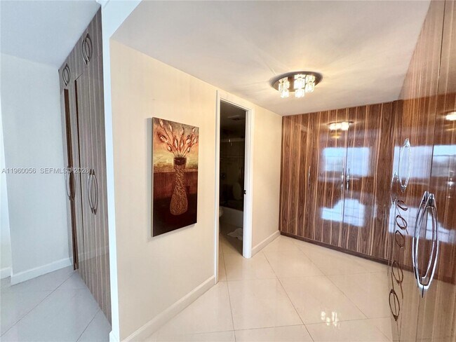 Building Photo - 230 174th St