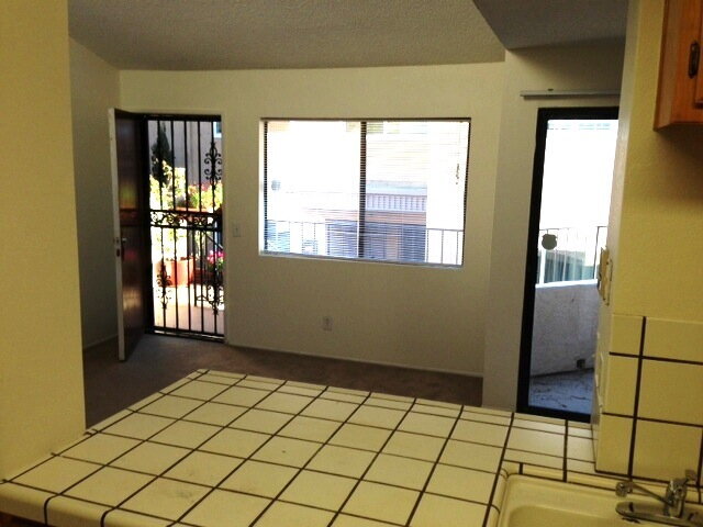 Building Photo - Vaulted ceiling & large bedroom in this sp...