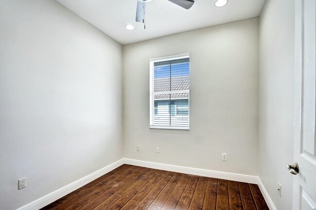 Building Photo - 1252 Piazza Antinori