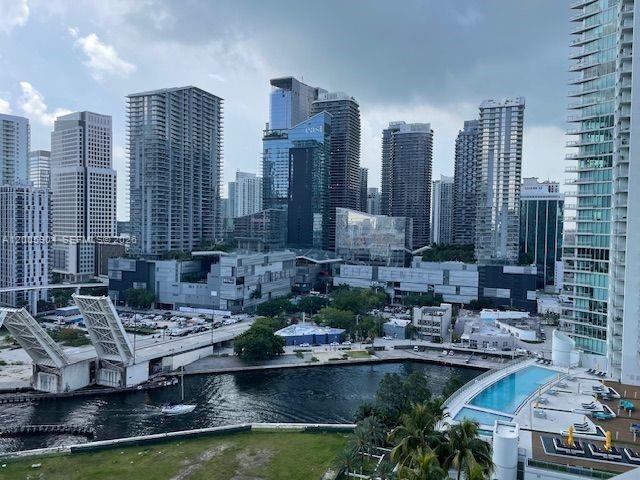 Building Photo - 90 SW 3rd St