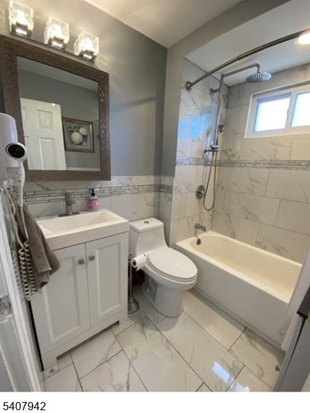 Building Photo - 15 Hackensack St