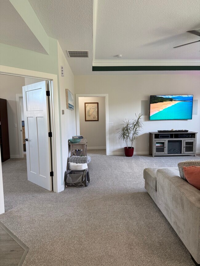 Building Photo - 6808 Verandah Ln