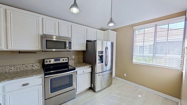 Building Photo - 20251 Cape Coral Ln