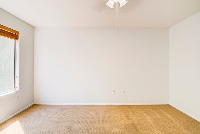 Building Photo - Status: Accepting Applications