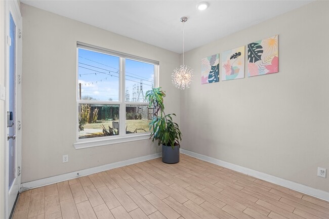 Building Photo - 4303 Shaded Arbor Way