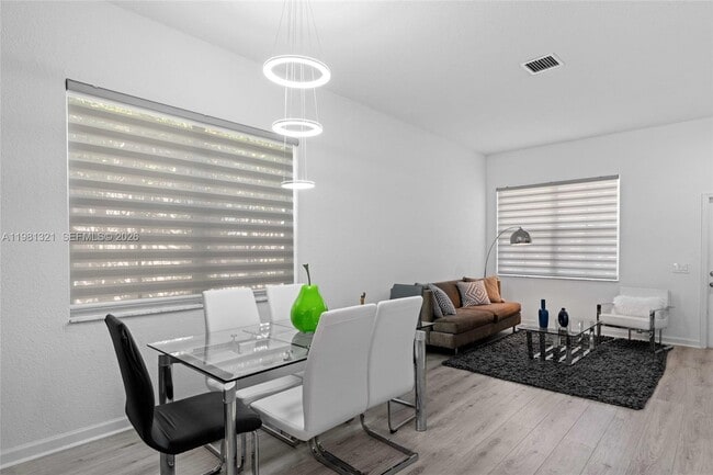 Building Photo - 625 Bald Cypress Rd