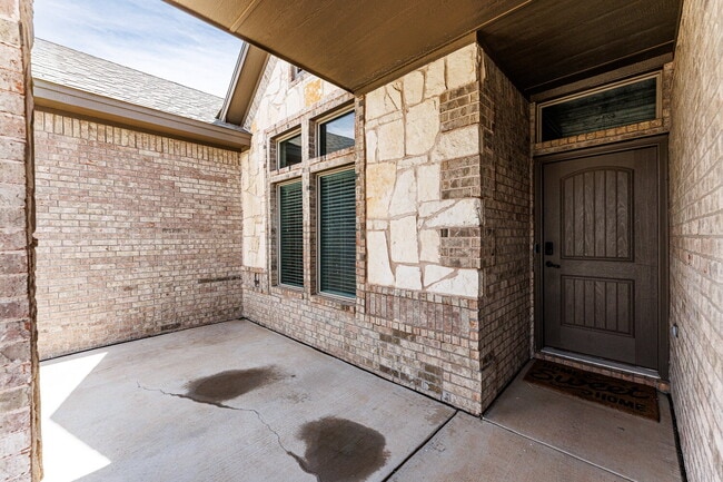 Building Photo - Spacious 4 Bed Home Near Frenship Schools | Modern Build | 2022 Construction