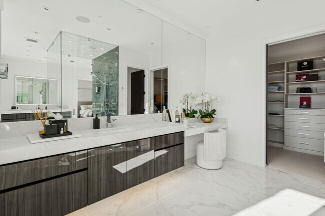 Building Photo - 3404 Wapiti Cyn Rd