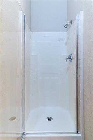 Building Photo - 2028 Sunny Side Dr