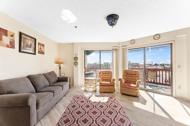 Primary Photo - 8730 Thomas Dr