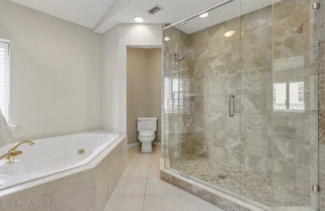 Building Photo - 2208 OCEAN S Dr