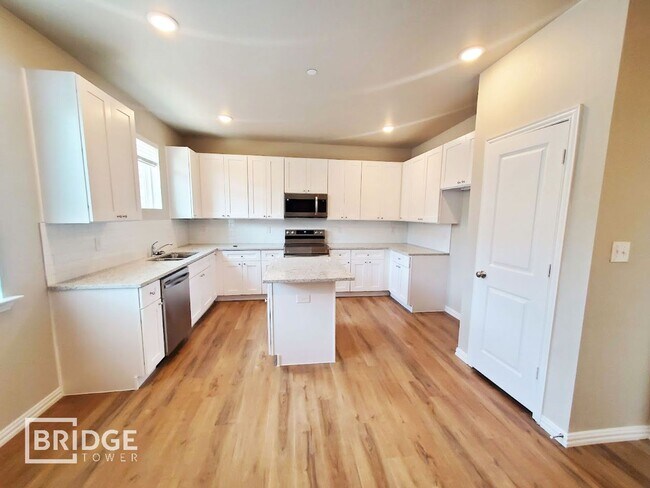 Building Photo - CYPRESS PLAN