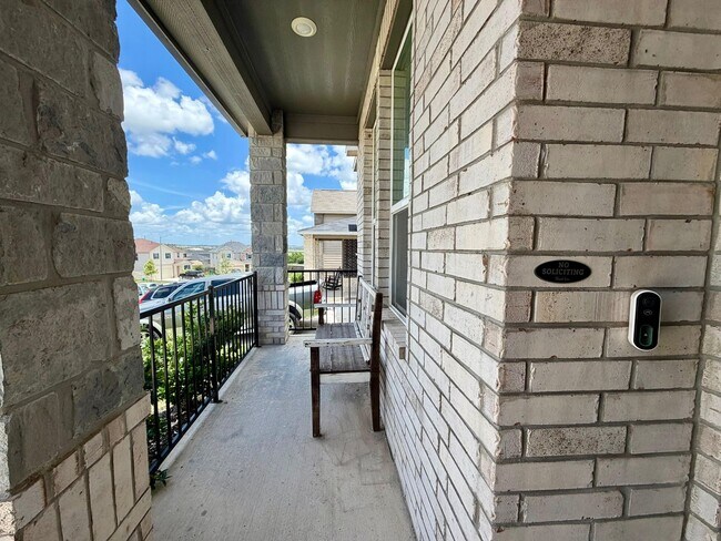 Building Photo - Exceptional 4BR, 3BA Home in Desirable Knox Ridge