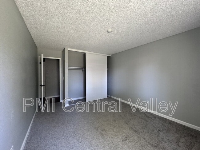Building Photo - 39865 Cedar Blvd