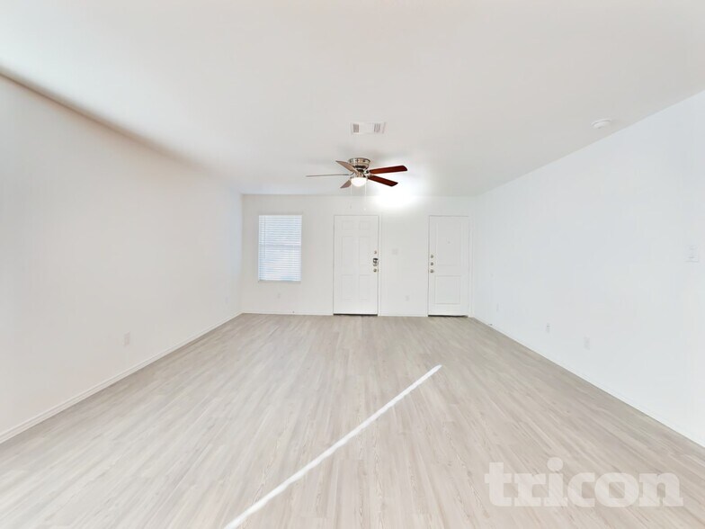Building Photo - 2524 Sweet Olive