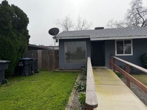 Building Photo - 2 Bedroom 1 Bath Centrally located