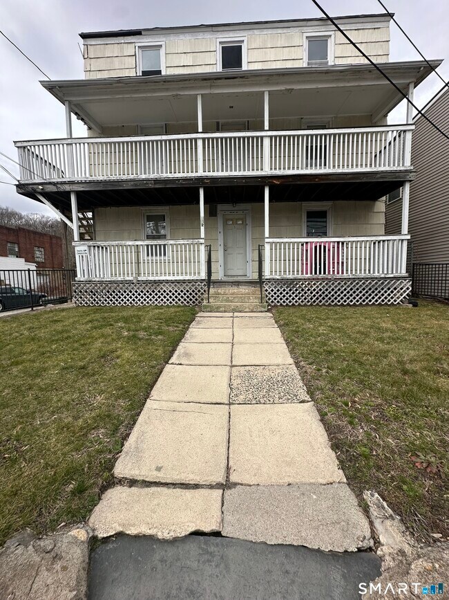 Building Photo - 162 Norwich Ave