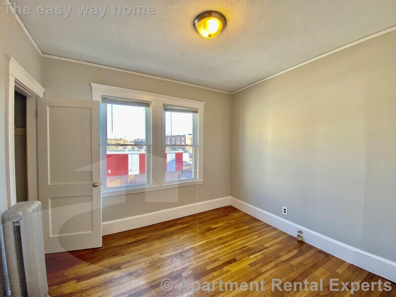 Building Photo - 36 North Beacon St