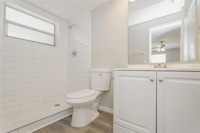 Building Photo - 6022 Halifax Dr