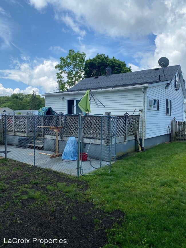Building Photo - 4 br, 2 bath House - 50 Carder Road