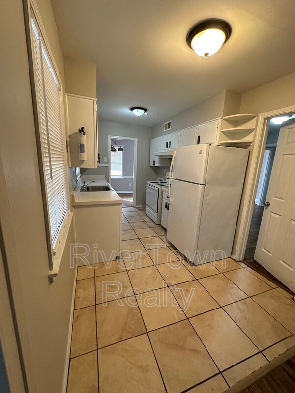 Building Photo - 4672 Willow Rd