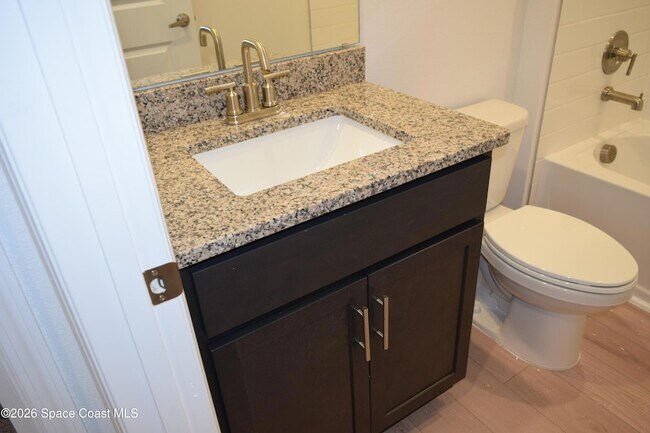 Building Photo - 717 Spoonbill St