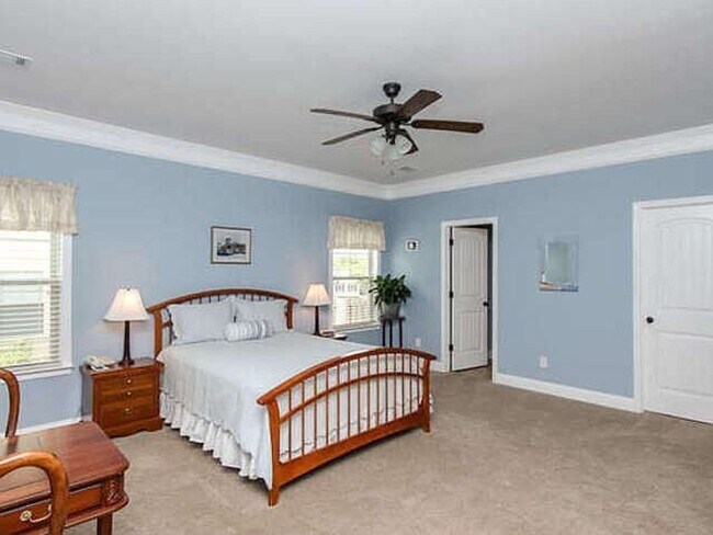 Building Photo - 406 Saterlee Ct
