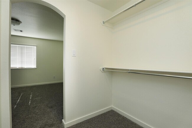 Building Photo - 21155 Gosling Rd