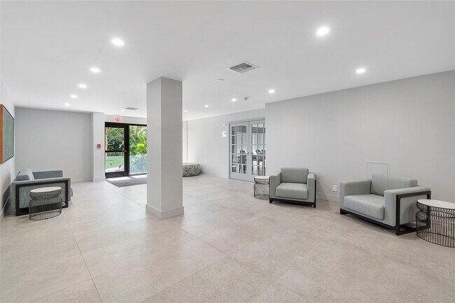 Building Photo - 1160 N Federal Hwy